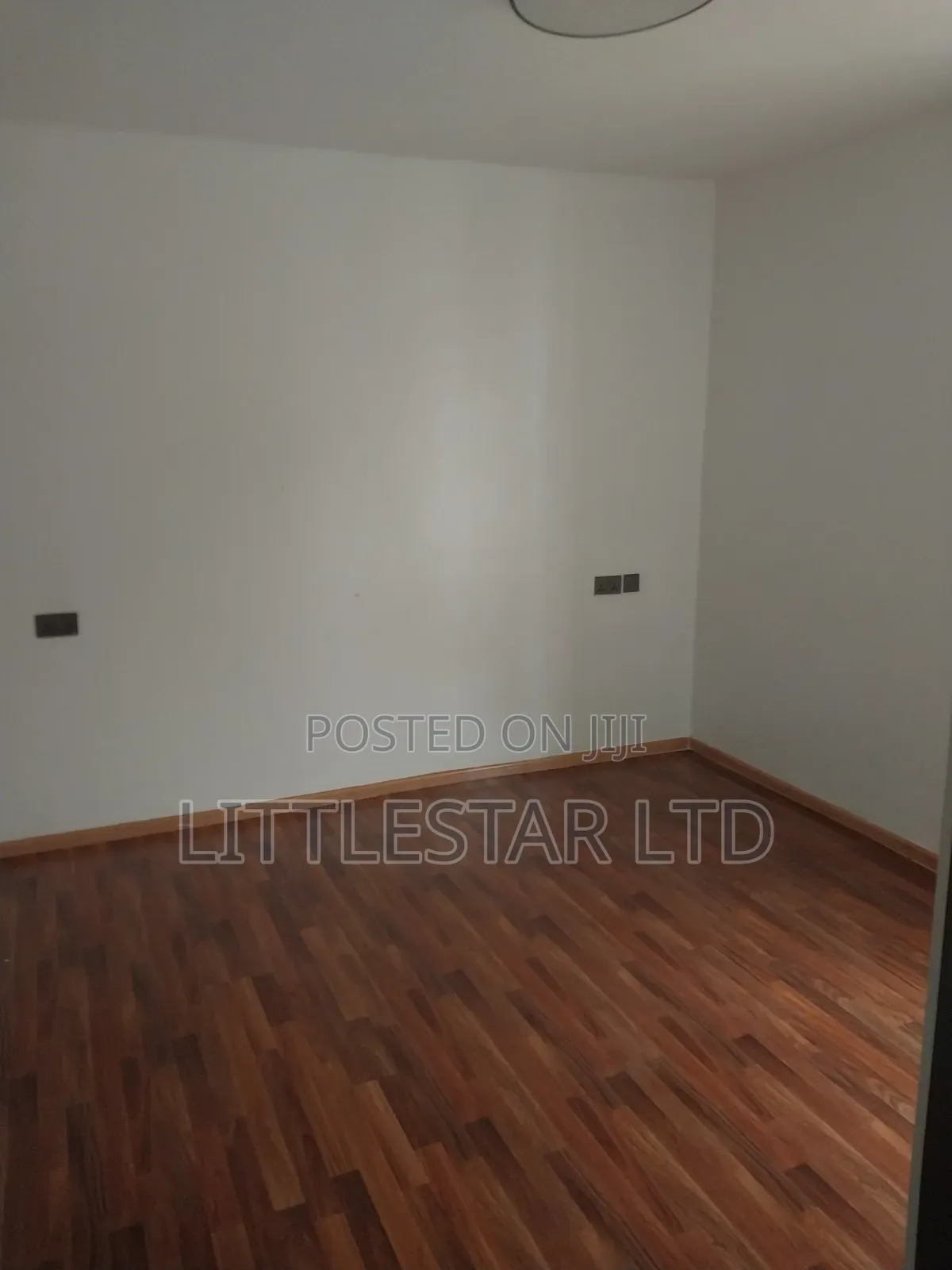 2bdrm Apartment in Royal Garden, Hurlingham for rent