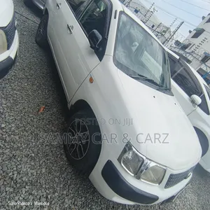 Toyota Succeed SV Premium 2014 White
