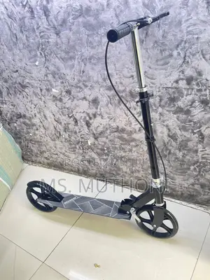Teenagers / Kids Foldable Metallic Scooter Hand Brake