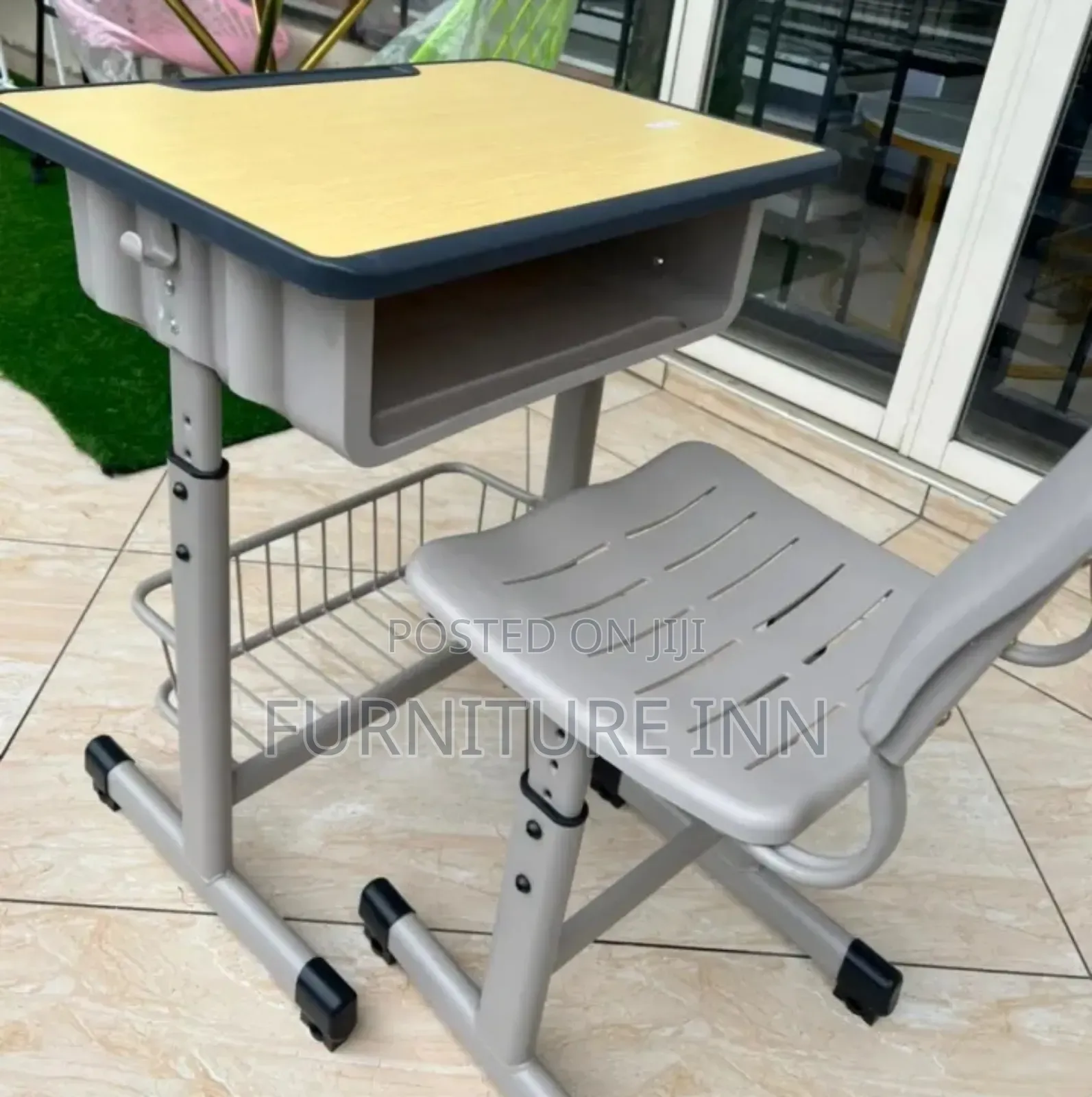 Ergonomic Adjustable Student Chair