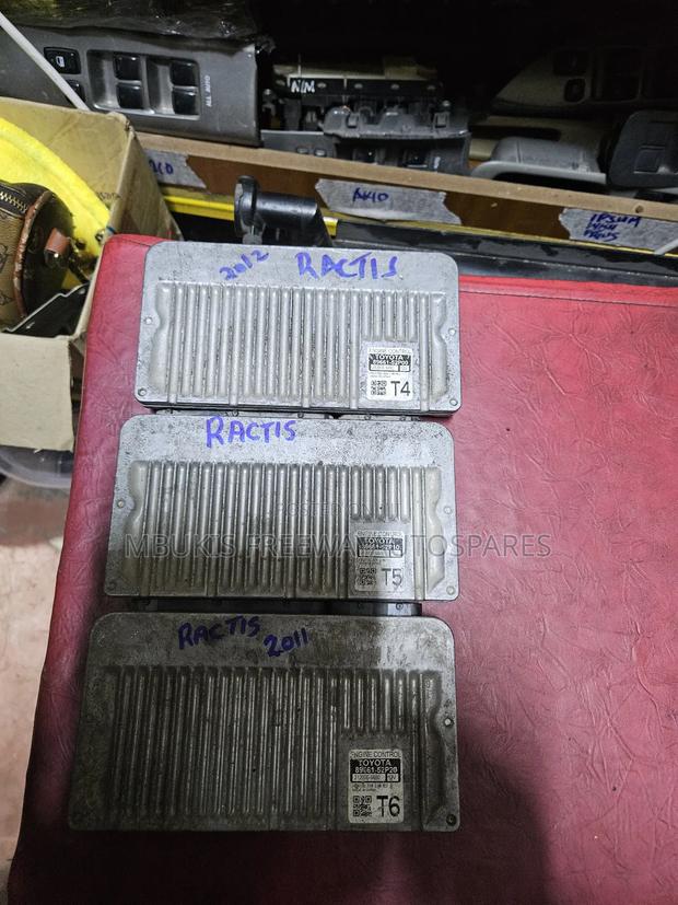 Engine Computer Toyota Ractis - thumbnail 2