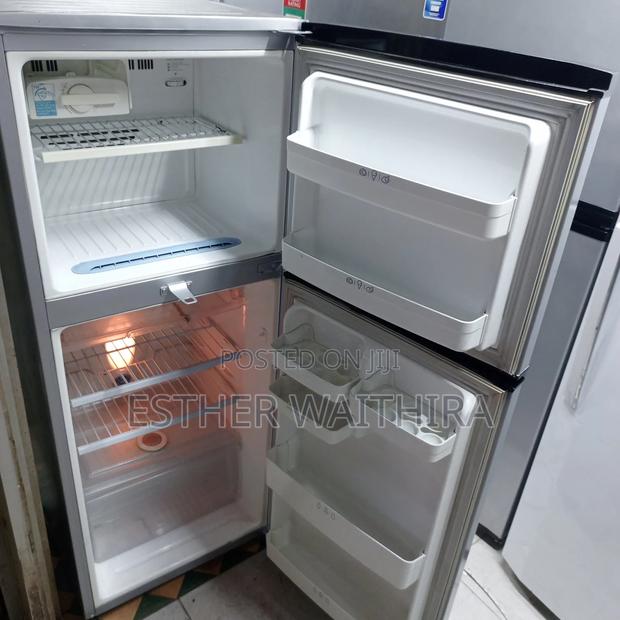Clean Lg Fridge - thumbnail 2