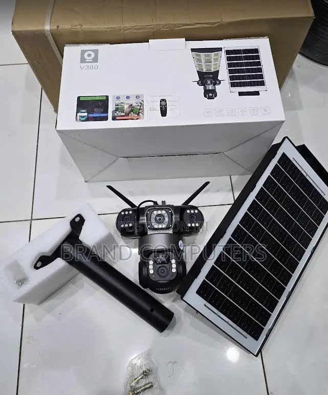 Triple Lens 4g Solar PTZ Camera With 180w Floodlights