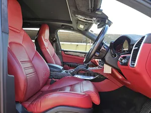 Porsche Cayenne Turbo AWD 2019 Gray