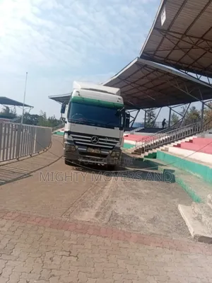 Transit Trailers for Goods Transportation