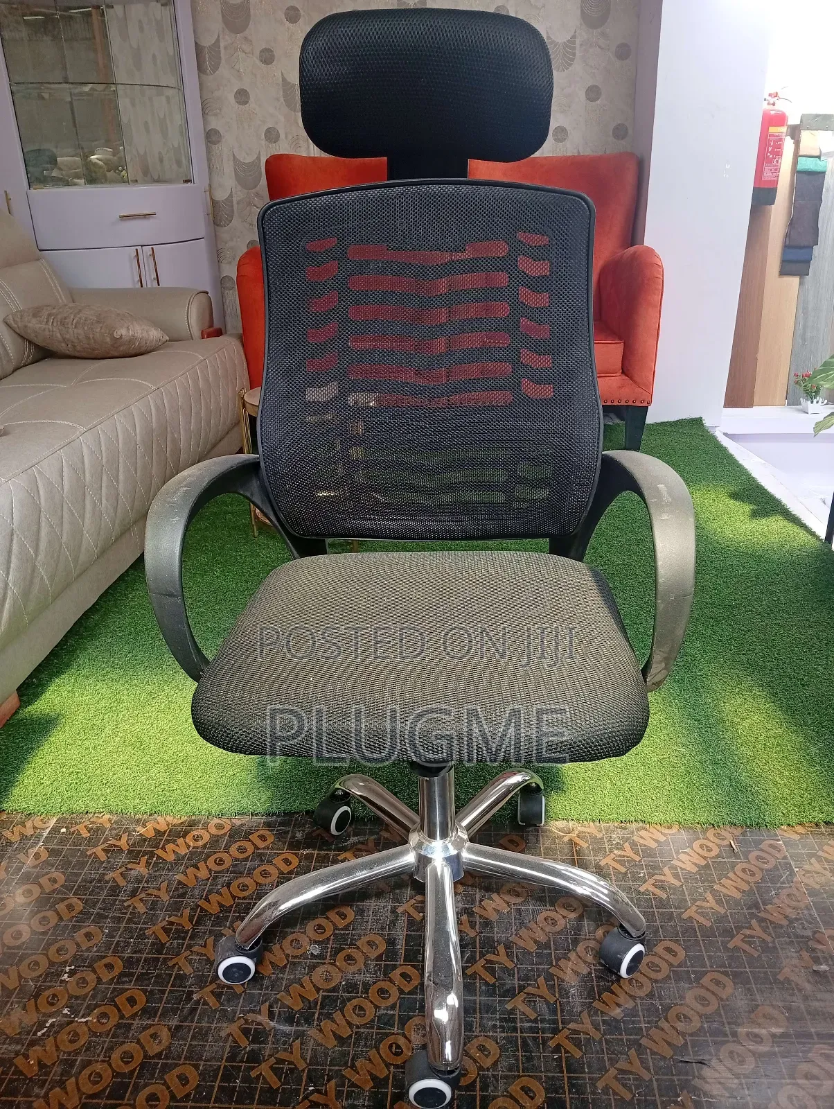 Executive Office Chair With Headrest