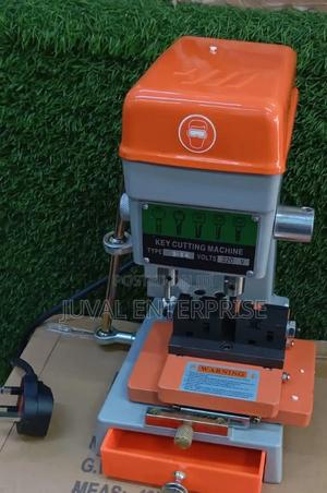 Key Cutting Machine - main view