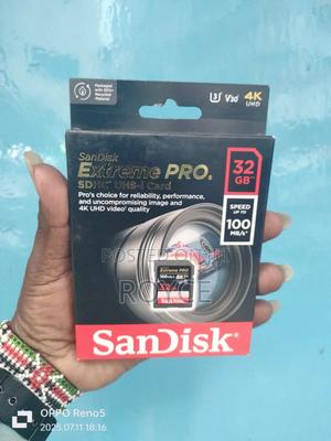 Camera Memory Card - thumbnail 2