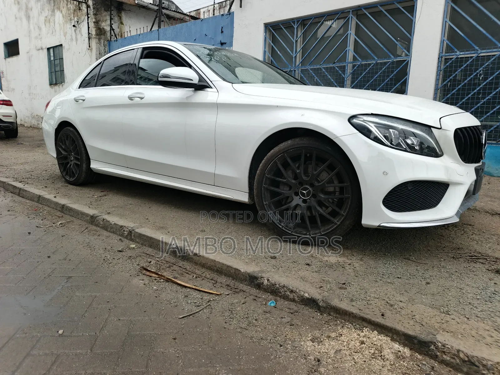 Mercedes-Benz C200 2019 White