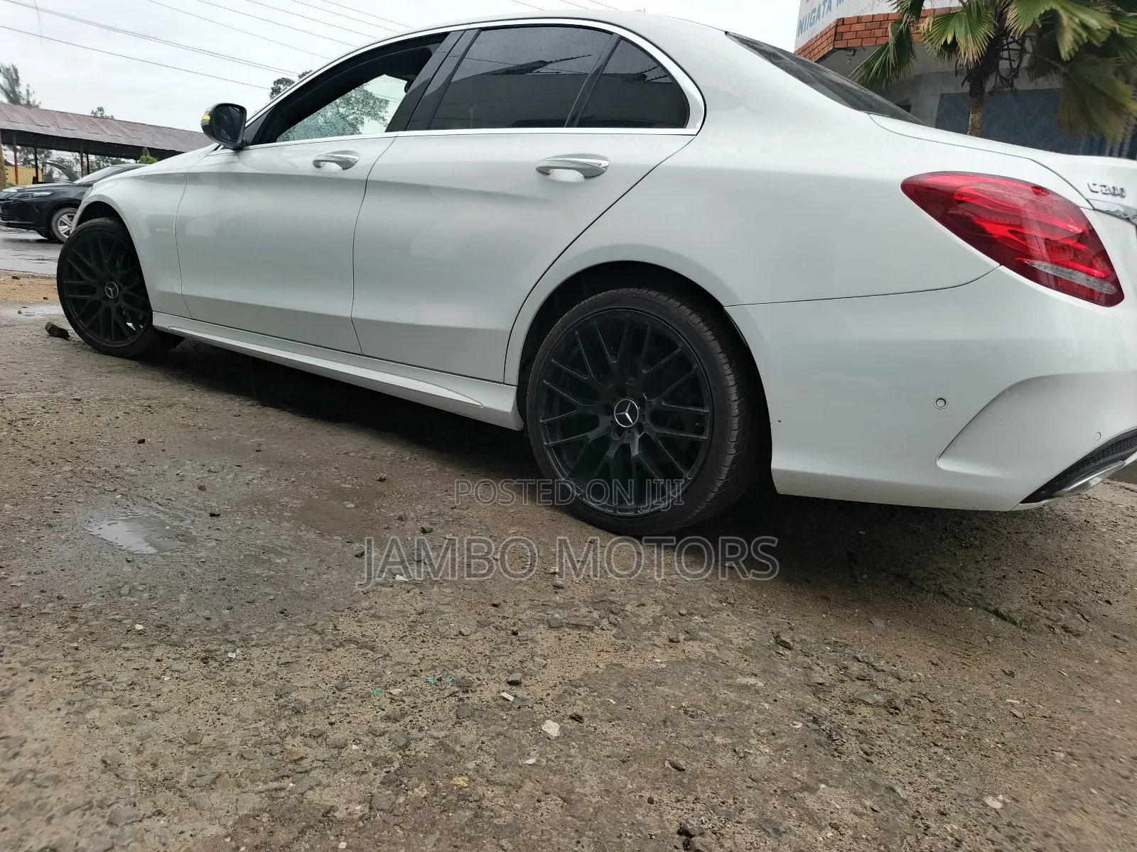 Mercedes-Benz C200 2019 White