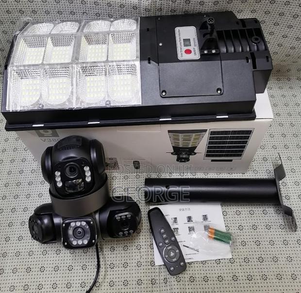 Quality Triple Lense Solar 4g With Floodlight Camera V380