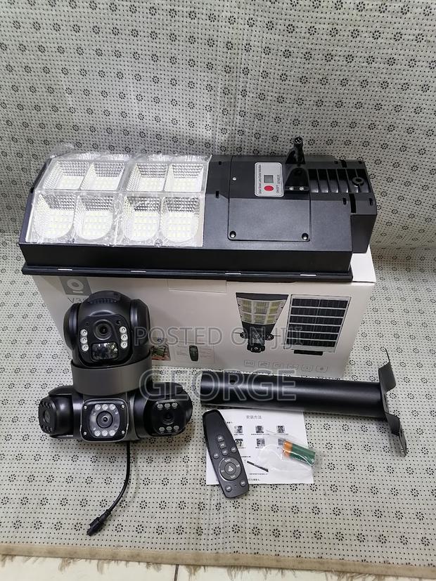 Triple Lense 4g Solar Camera+180 Watts Solar Floodlight - main view