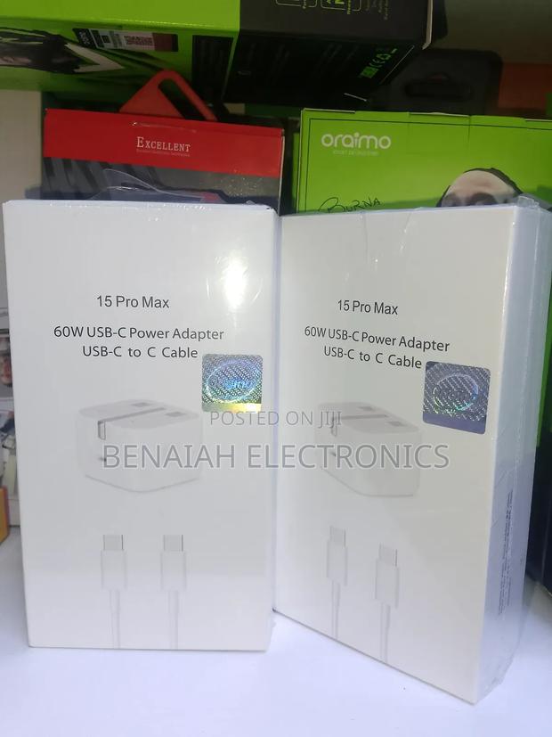 60 Watts iPhone Super Fast Charger and Fast Cable (Complete) - thumbnail 2