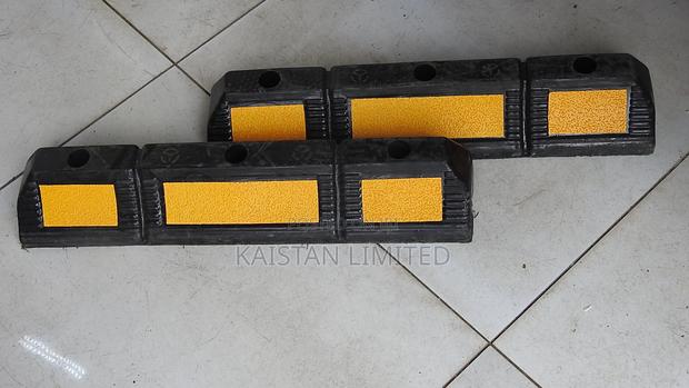 Commercial Grade Rubber Parking Wheel Stopper