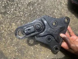 Fuso Fi Front Rear Hanger