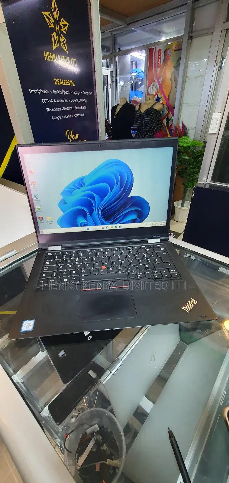 Laptop Lenovo ThinkPad X380 Yoga 8GB Intel Core I5 SSD 256GB