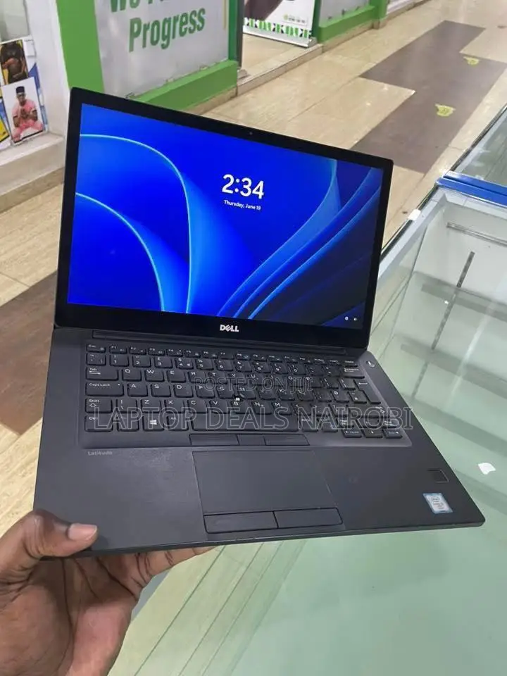 Laptop HP EliteBook 820 8GB Intel Core i7 SSD 256GB