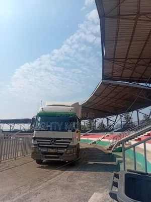 Boxbody/ Highsided Trailer for Goods Transportation