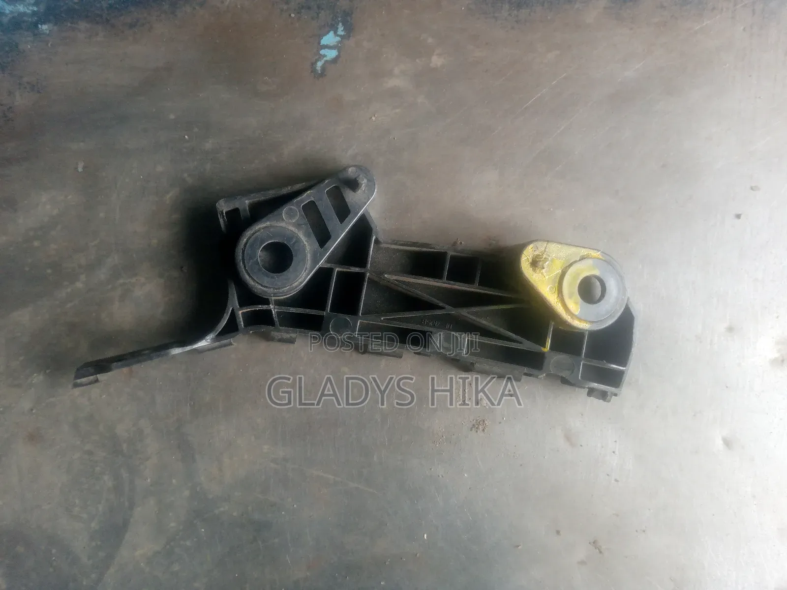Bumper Slide Mazda Axela 2012