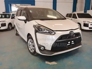 Toyota Sienta 2018 White