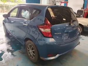 Nissan Note 2018 Blue