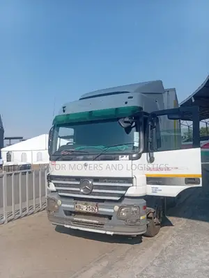 Transit Trailer for Goods Transportation
