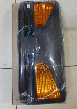 Truck and Bus Side Mirror With Indicator Light.