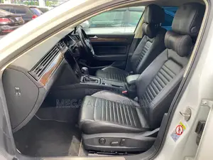 Volkswagen Passat 2018 White