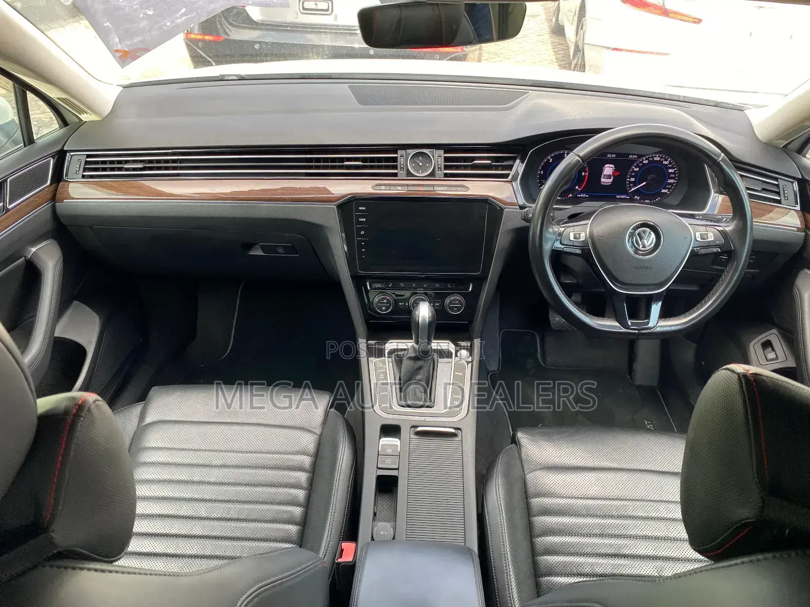 Volkswagen Passat 2018 White