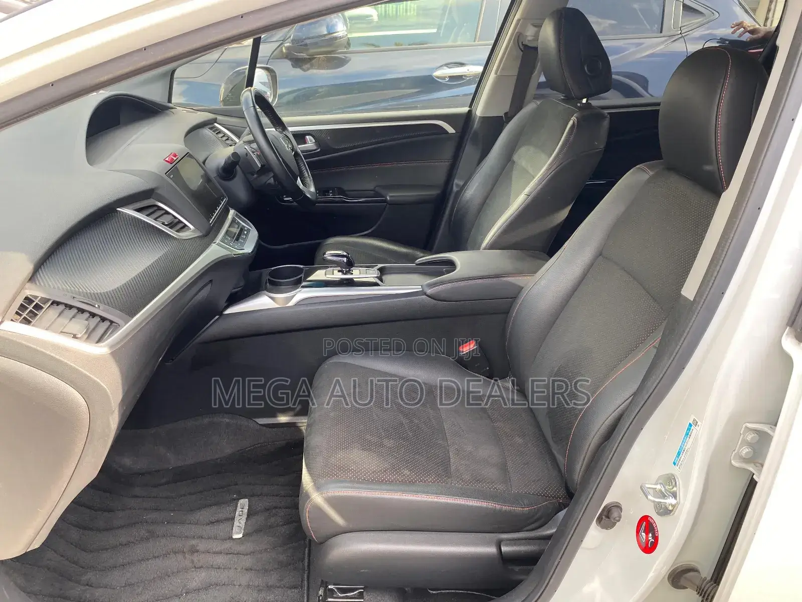 Honda Jade 2018 White