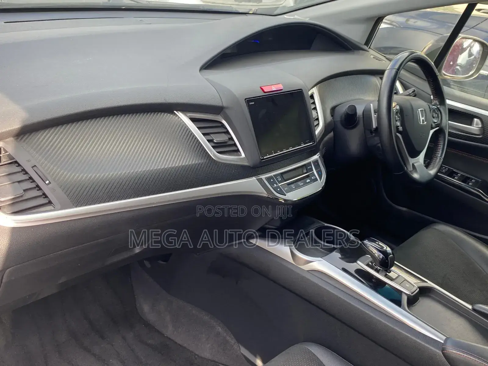 Honda Jade 2018 White