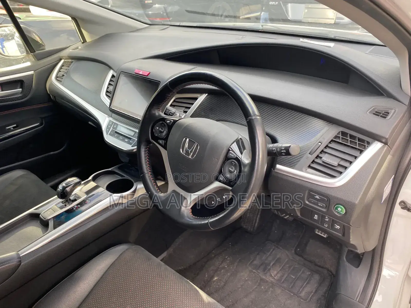 Honda Jade 2018 White