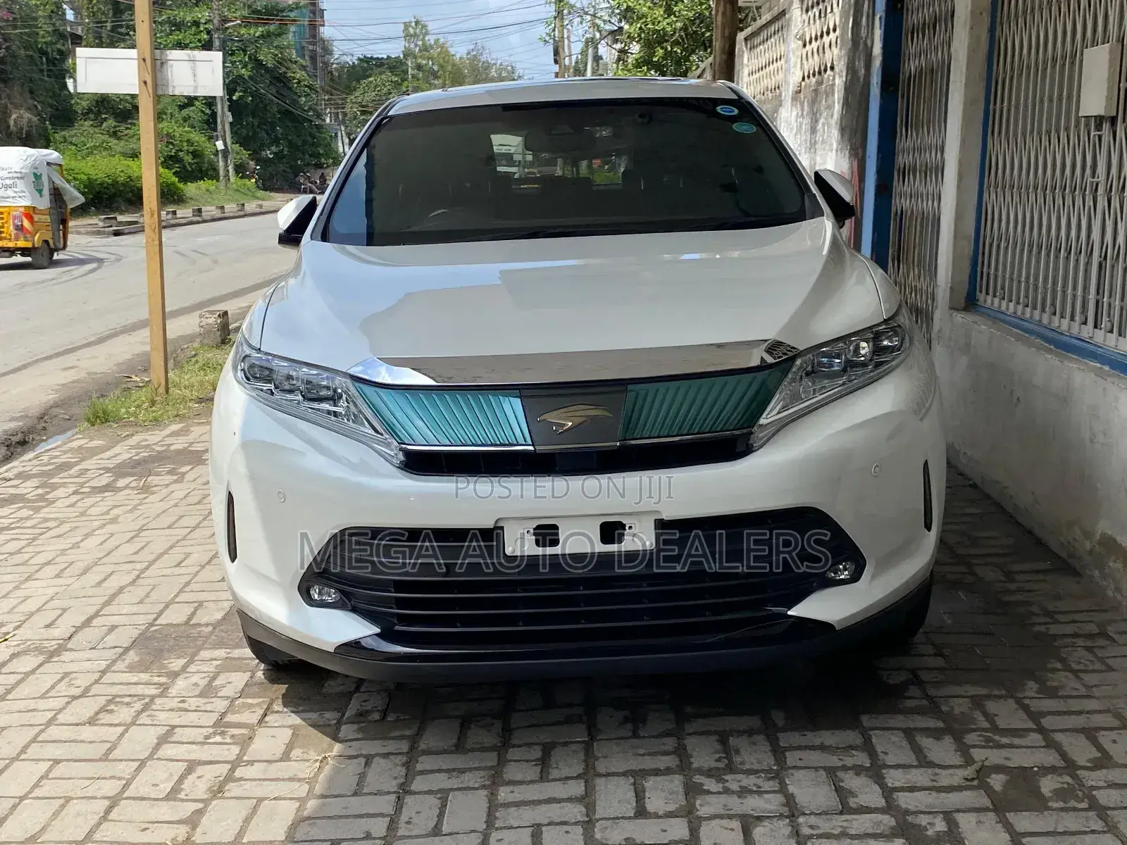 Toyota Harrier 2018 White