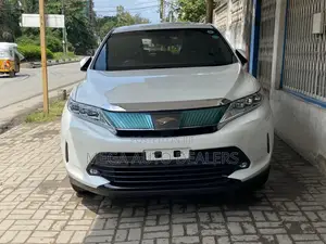 Toyota Harrier 2018 White