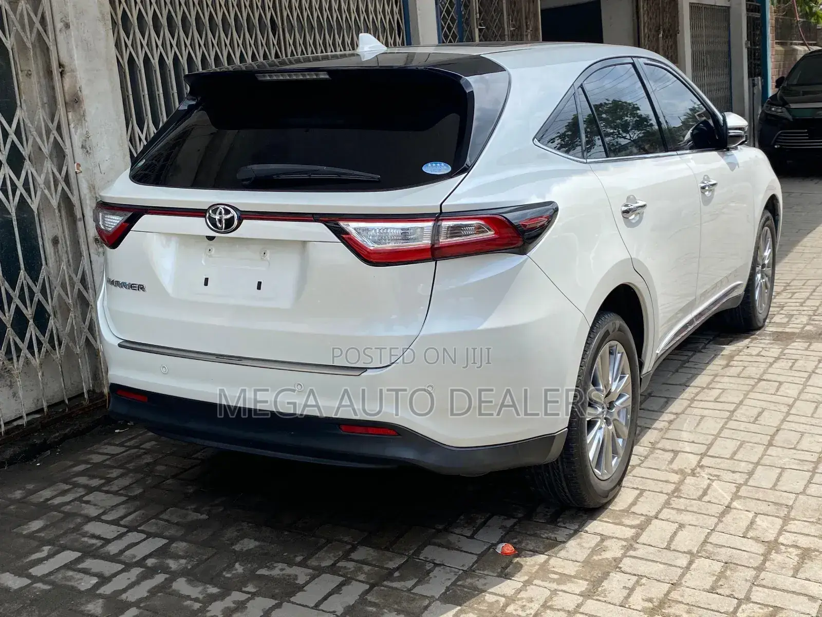 Toyota Harrier 2018 White