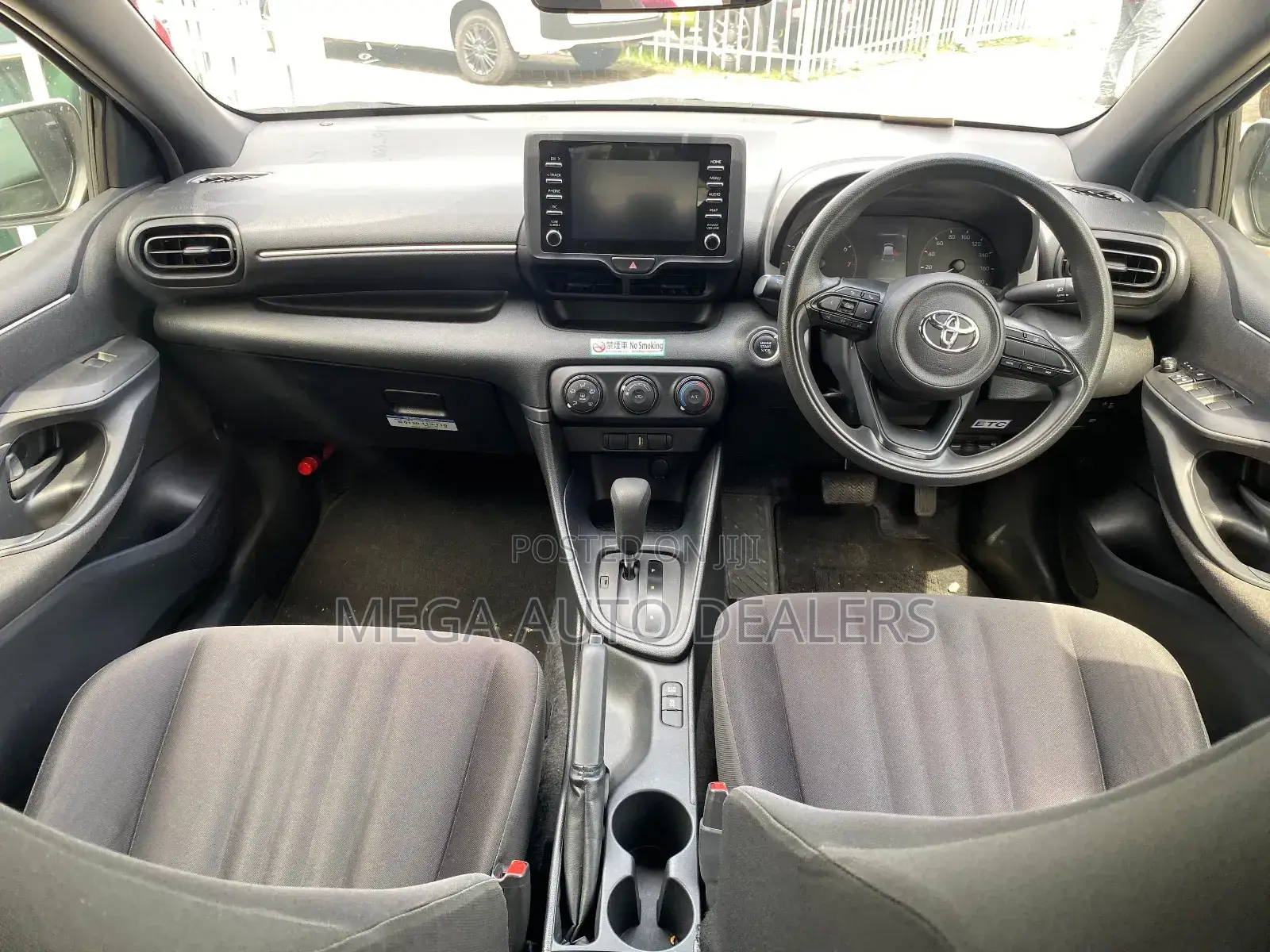 Toyota Yaris 2018 White