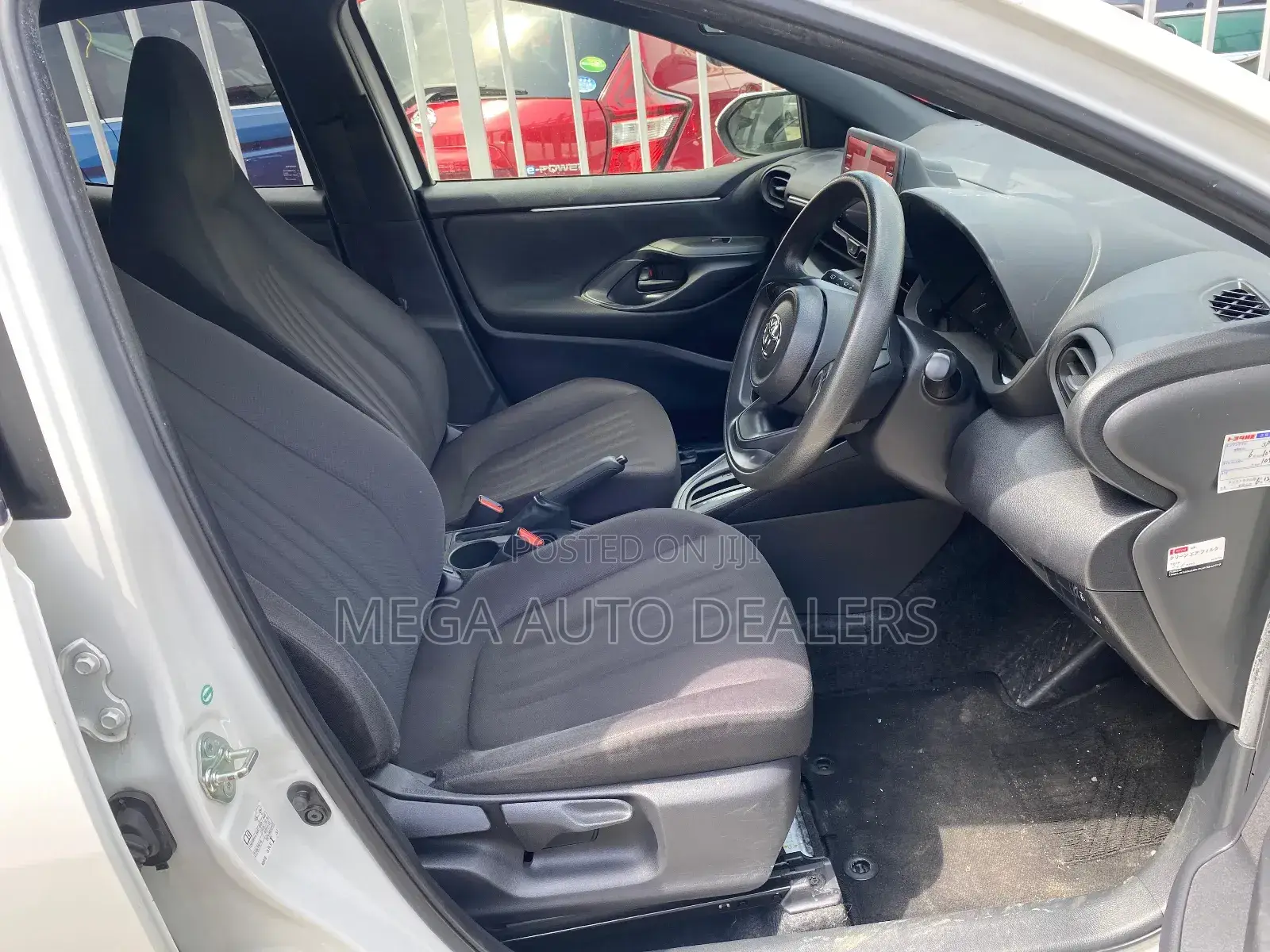 Toyota Yaris 2018 White