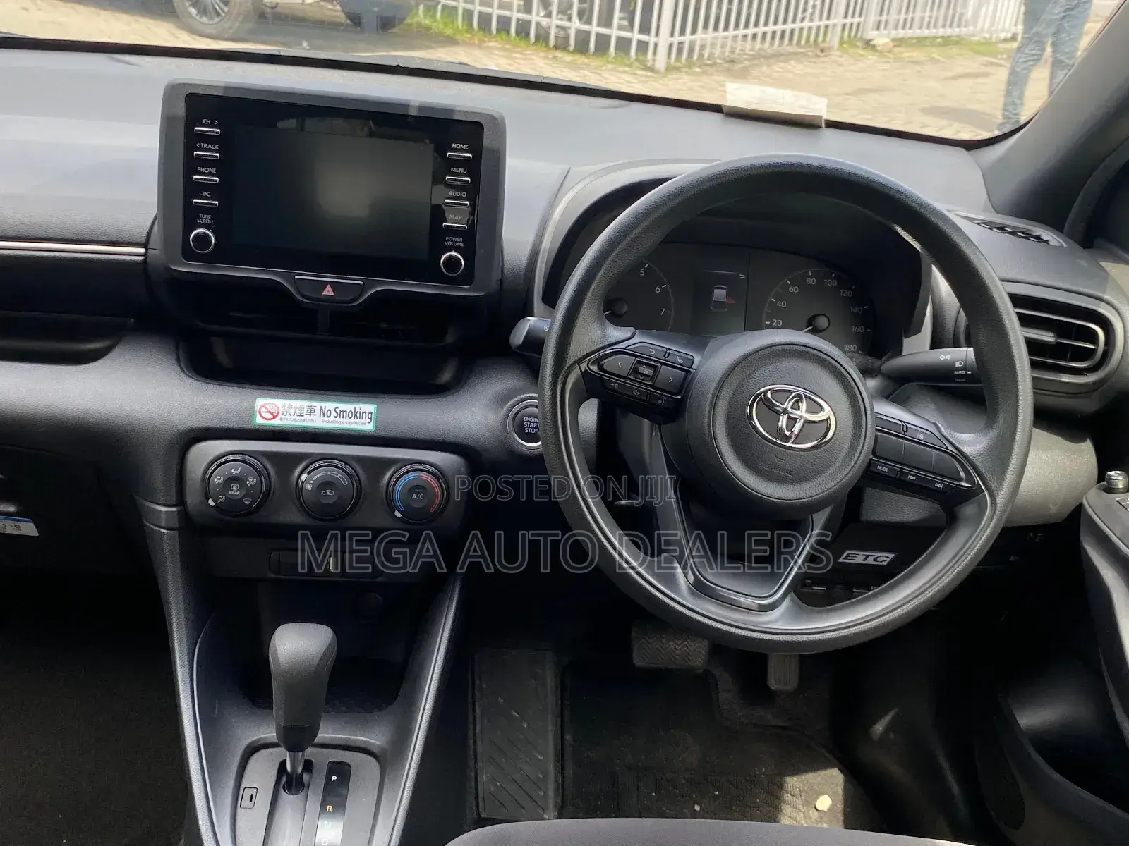 Toyota Yaris 2018 White