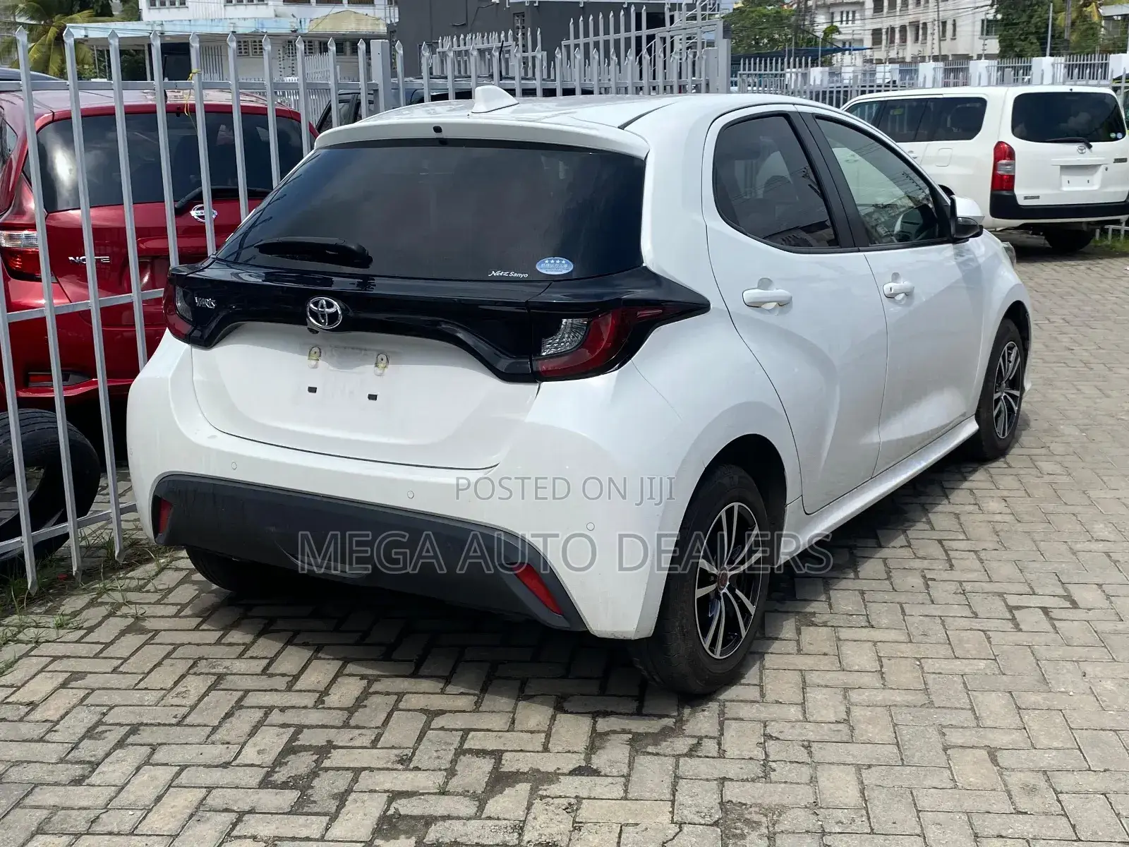Toyota Yaris 2018 White