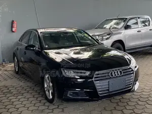 Audi A4 2018 Black
