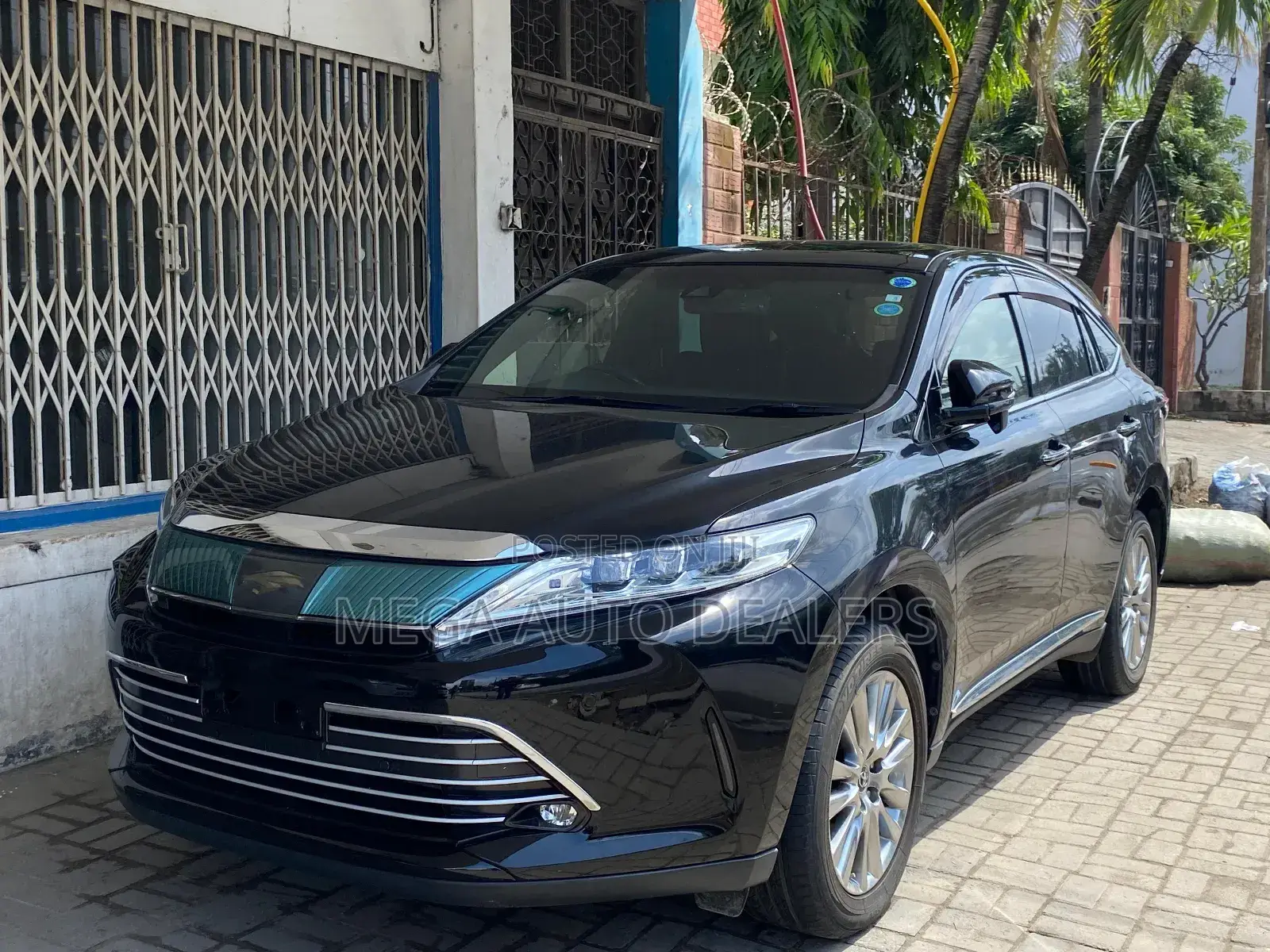 Toyota Harrier 2018 Black