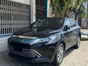 Toyota Harrier 2018 Black