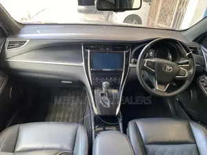 Toyota Harrier 2018 Black