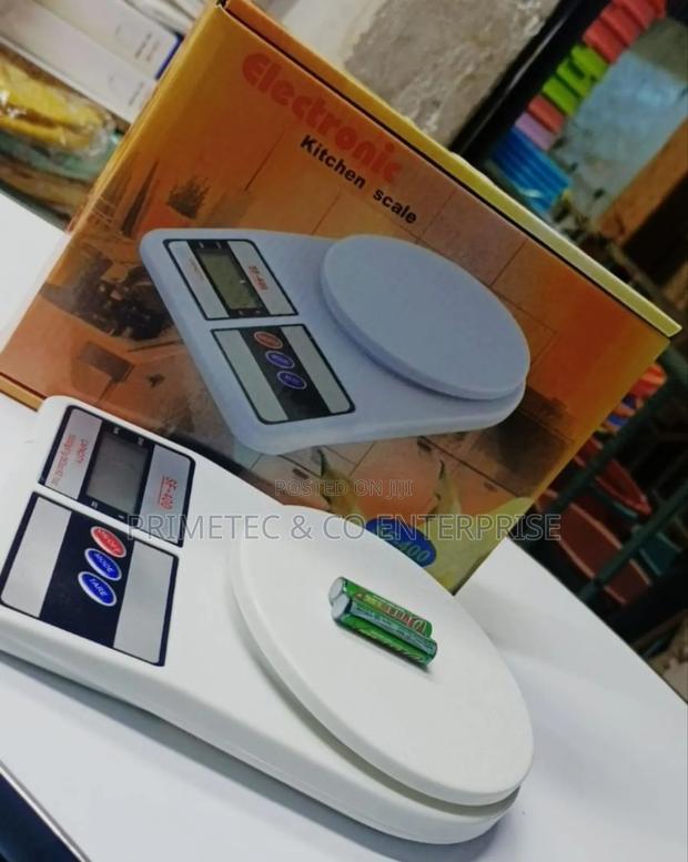 Electronic Kitchen Weighing Scale - main view