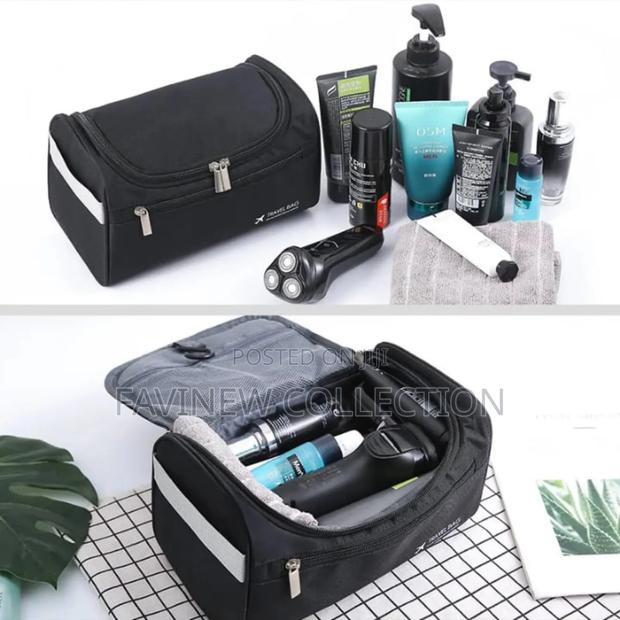 Large Capacity Cosmetic Bag - thumbnail 3