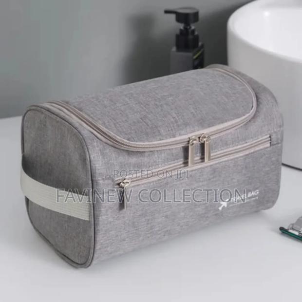Large Capacity Cosmetic Bag - thumbnail 5