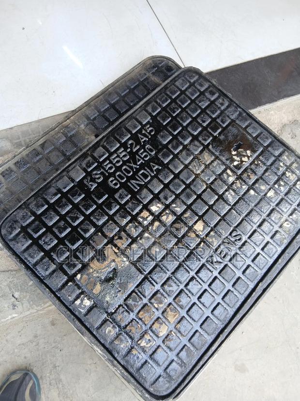 Manhole Lids (Covers) 600*450 Heavy Duty - main view