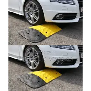 Anti-Slip Rubber Speed Bumps