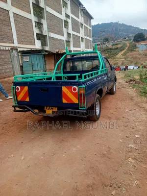 Nissan Pick-Up 2.5D 1998 Blue