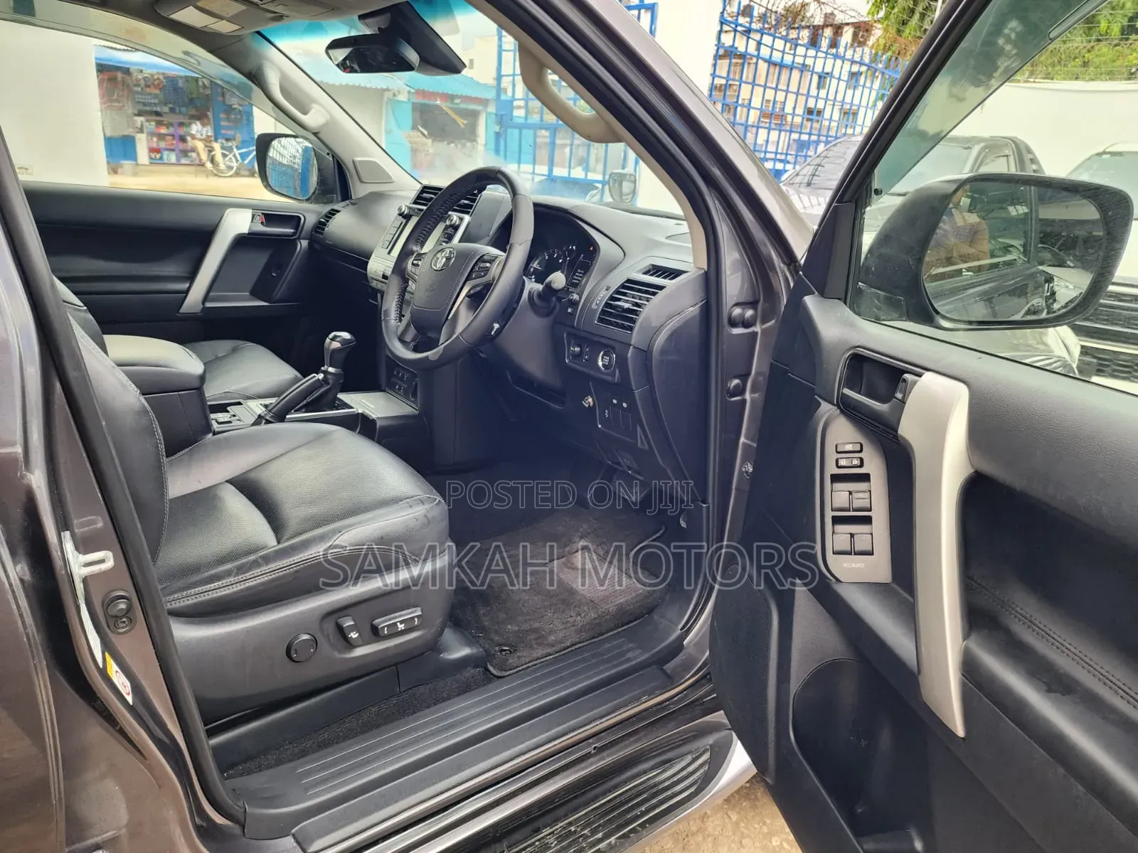Toyota Land Cruiser Prado 2020 Gray